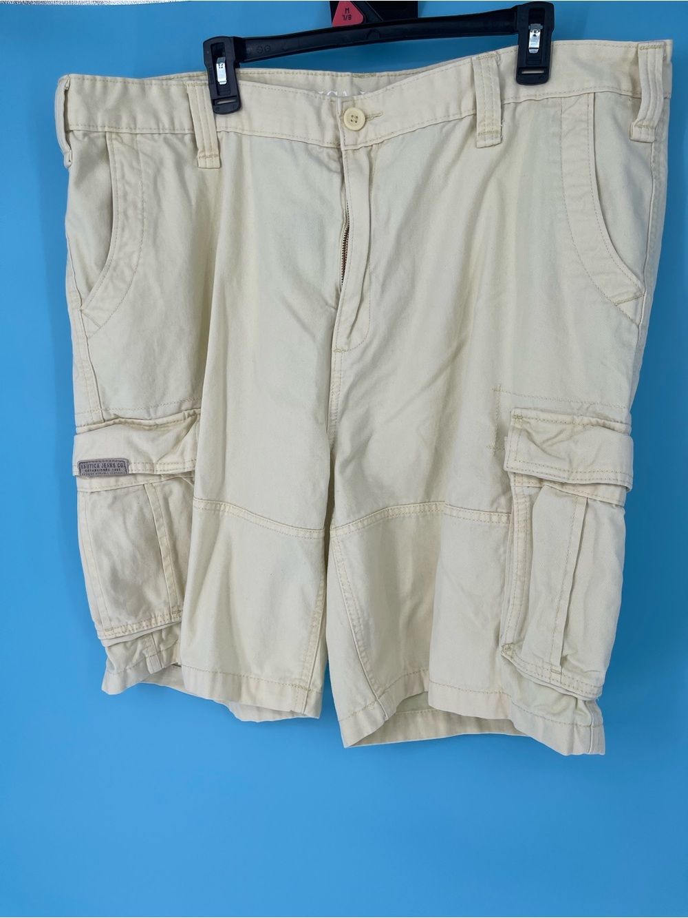 Men's Beige Cargo Shorts - Classic Pocket Utility Style